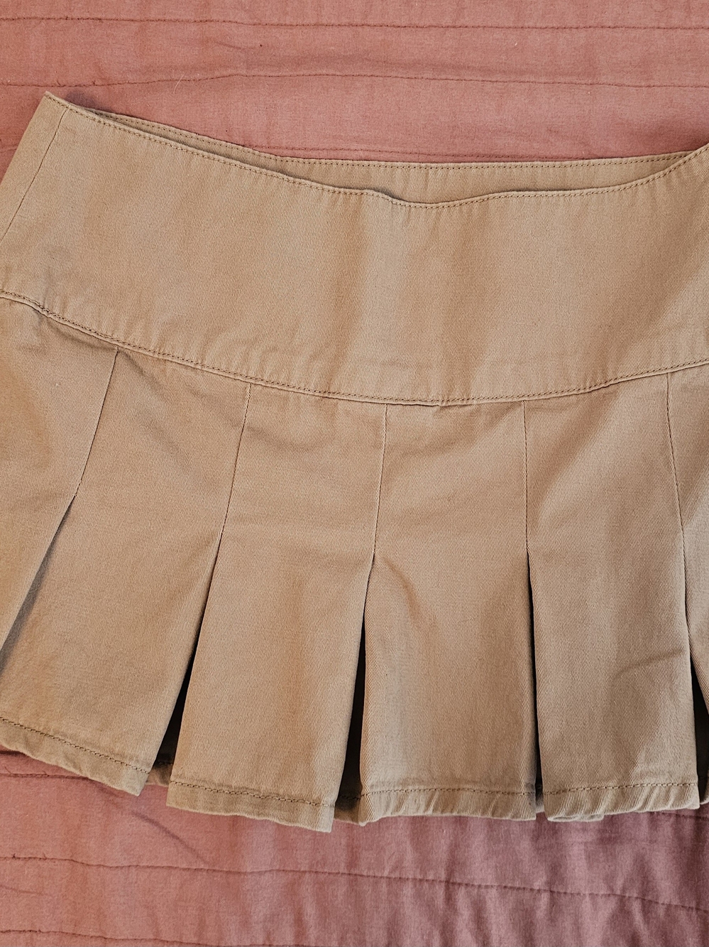 Forever 21 Pleated Mini Skirt in Tan/Light Rust